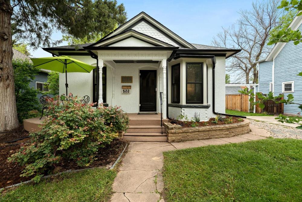 Lola House! Cozy Comfort, Prime Old Town Location